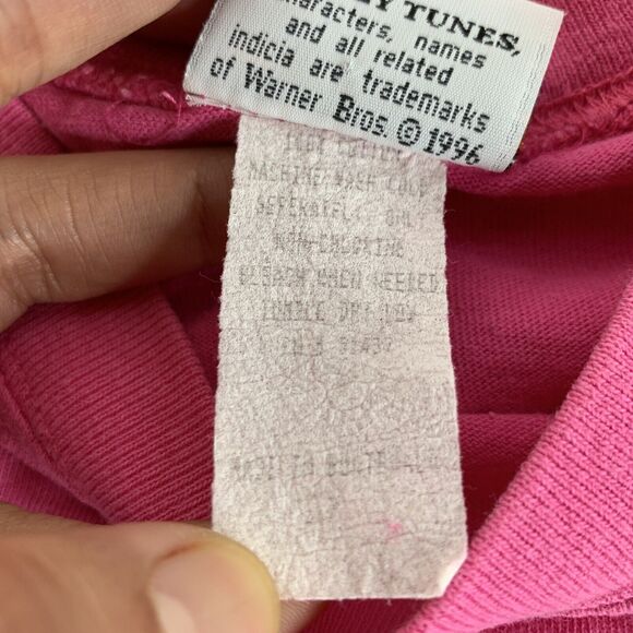 VTG 90s Looney Tunes Girls Pink Tweety Bird T Shirt Sz Large Slyvester The Cat - Picture 6 of 8
